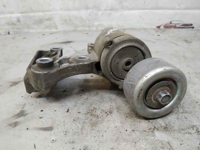 Napinacz paska napędowego 1662031040 TOYOTA