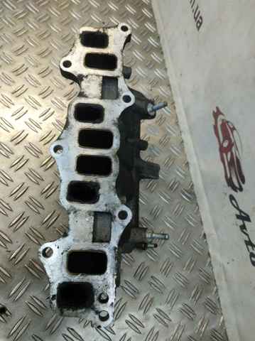 Kolektor ssący Honda CR-V 3 RE