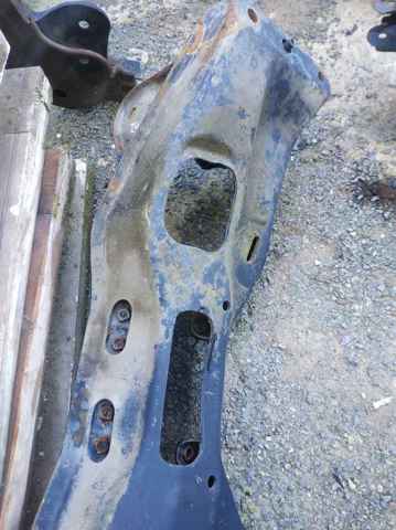 Korpus osi przedniej Subaru Outback 3 B13, BP