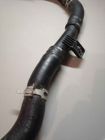 Przewód (króciec) chłodnicy górny KIA Sportage 4 QL