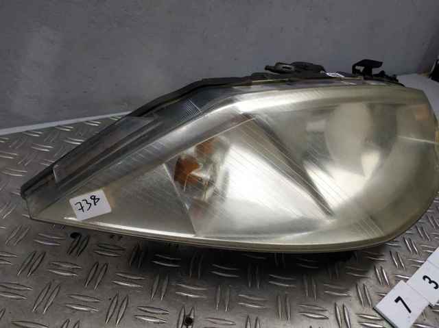 Reflektor prawy 260108053R RENAULT