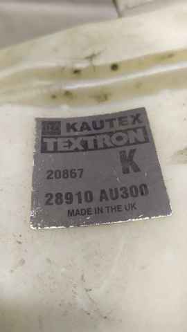 Zbiorniczek spryskiwacza szyb Nissan Primera P12