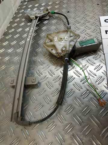 Mechanizm podnoszenia szyby drzwi przednich prawych 30623449 VOLVO