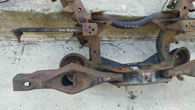 Korpus osi tylnej Mitsubishi Pajero 3