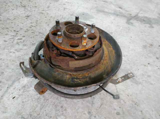 Czop (zwortnica) tylny lewy 4230548030 TOYOTA