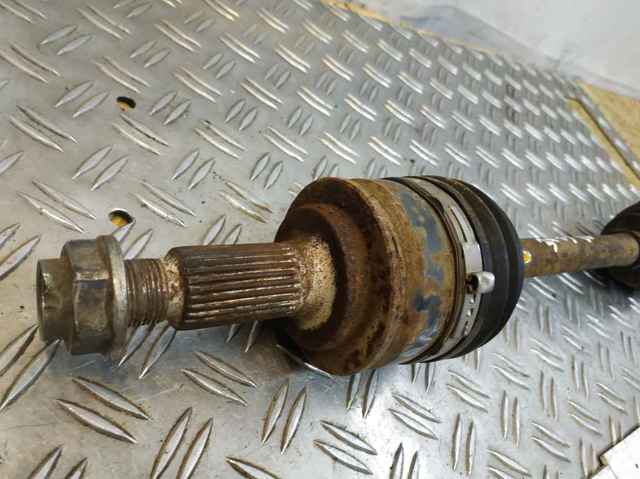 Półoś napędowa przednia prawa Suzuki Grand Vitara JB