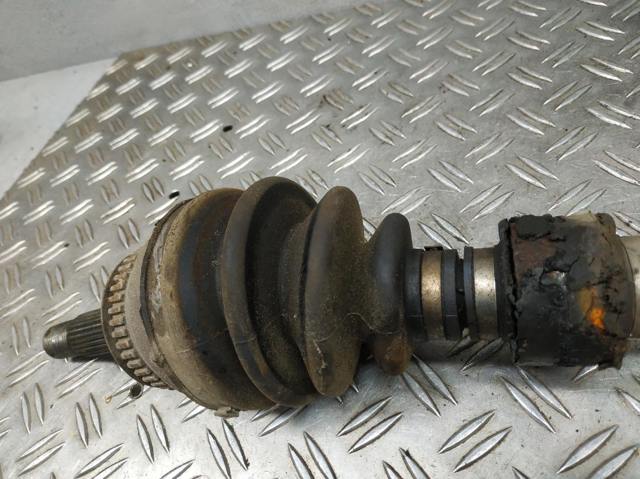 Półoś napędowa przednia lewa Hyundai Matrix FC