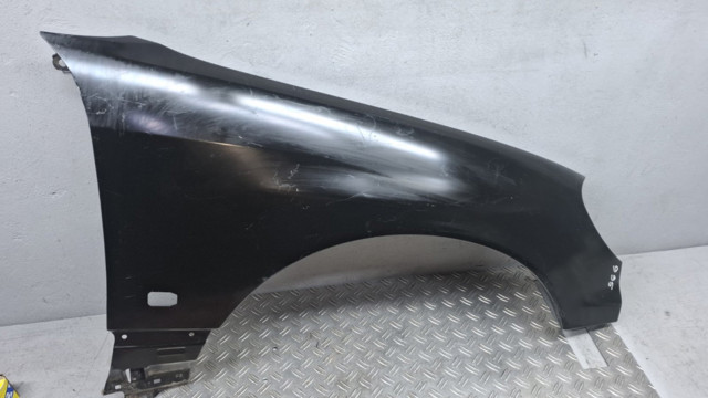 Błotnik przedni prawy Lexus GS JZS160