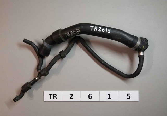 Przewód (króciec) chłodnicy górny Audi A3 8VS, 8VM