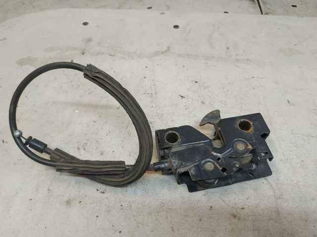 Zamek maski 5U0823509N VAG