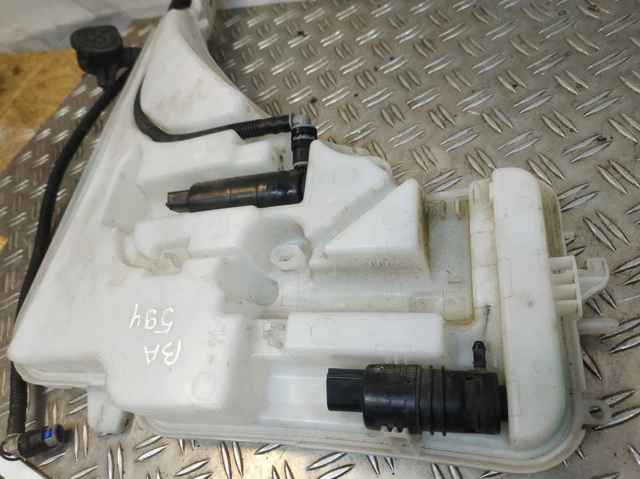 Zbiorniczek spryskiwacza szyb do BMW 3 F30, F80