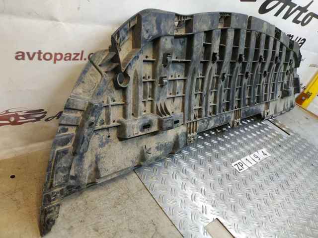 Wygluszenie maski Renault Fluence B3