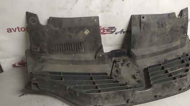 Atrapa chłodnicy Renault LOGAN 2 L52