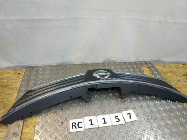 Atrapa chłodnicy Nissan Tiida SC11X