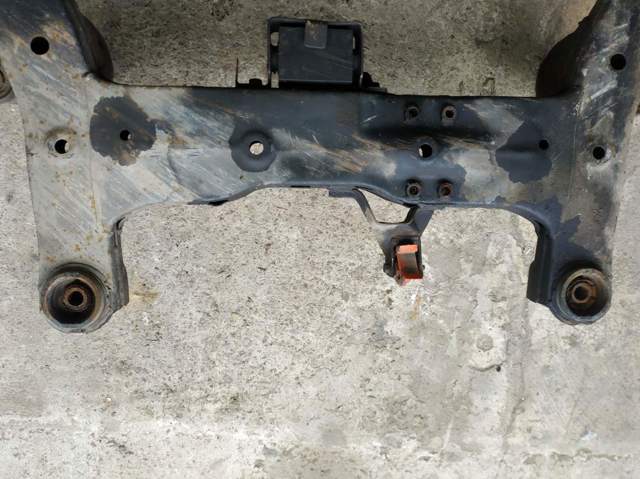 Korpus osi przedniej Hyundai Sonata 5 NF