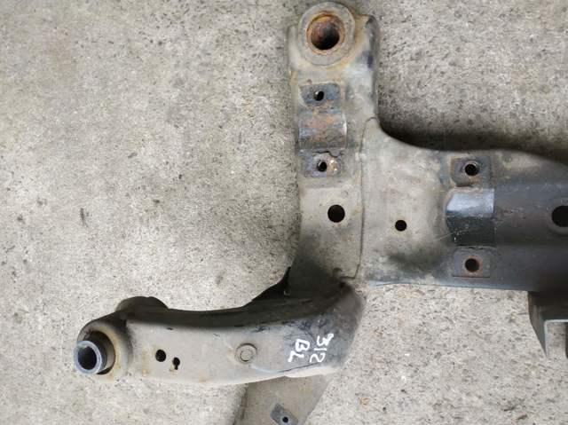 Korpus osi przedniej Hyundai Sonata 5 NF