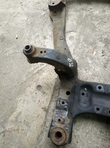 Korpus osi przedniej Hyundai Sonata 5 NF