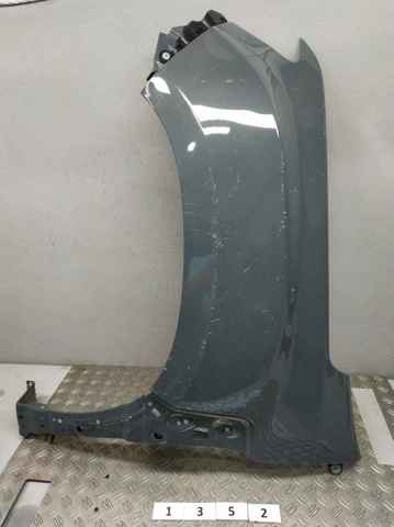 Błotnik przedni lewy Dacia Duster HM