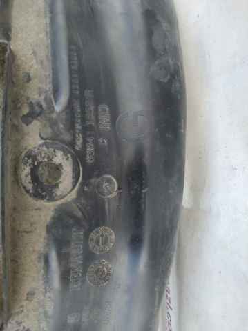 Nadkole błotnika przedniego lewe 638411852R RENAULT