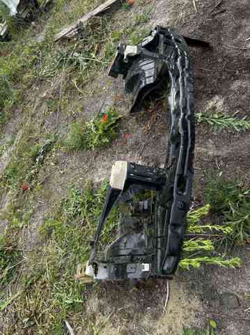 Osłona chłodnicy kompletna (panel mocowania reflektorów) KIA Sorento 1 JC