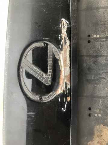 Klapa bagażnika Lexus IS E2