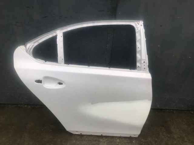 Drzwi tylne prawe Lexus LS USF4