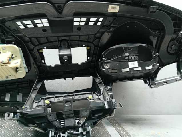 681000022R Renault (RVI)