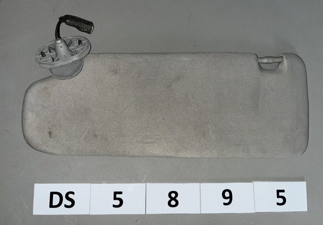 Osłona przeciwsłoneczna 7431005161B1 TOYOTA