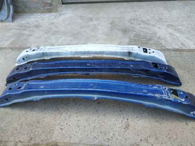 Wzmocnienie zderzaka przedniego 752107934R RENAULT