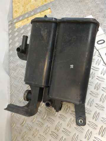 POCHŁANIACZ PAR PALIWA Audi Q7 4LB