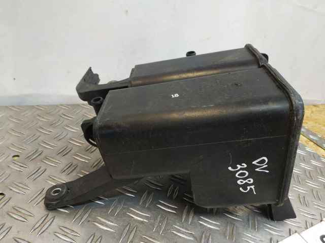 POCHŁANIACZ PAR PALIWA Audi Q7 4LB