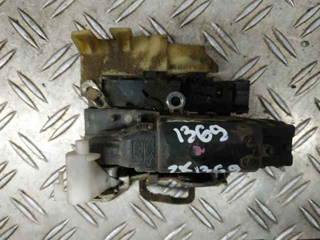 Zamek drzwi przednich lewych 805030711R RENAULT