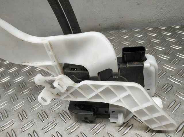 Zamek drzwi tylnych lewych Hyundai Ix35 LM