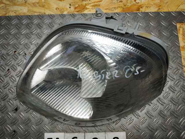 Reflektor lewy 8200163516 RENAULT