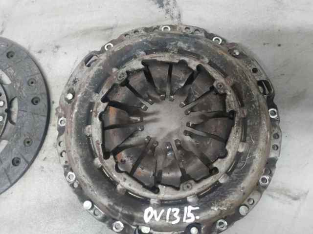 Zestaw sprzęgła (3 części) 8200450217 RENAULT