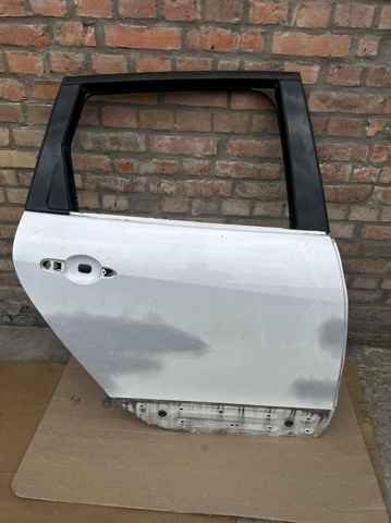 Drzwi tylne prawe 821009283R RENAULT