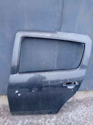 Kupić Drzwi tylne lewe Dacia Sandero I BS0, 1 w dobrej cenie