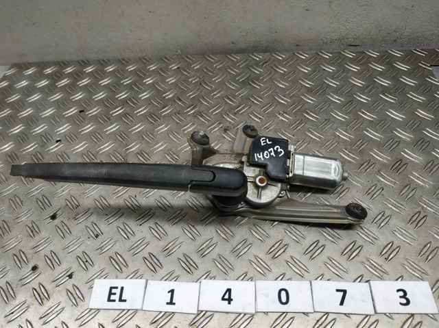 Silniczek wycieraczki tylnej szyby 8513005100 TOYOTA