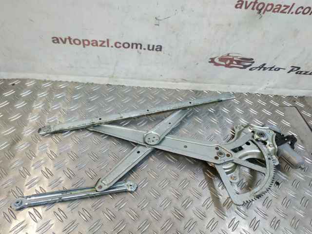 Silniczek podnośnika szyby drzwi przednich lewych 8572075010 TOYOTA