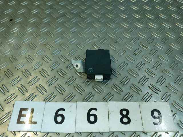 Czujnik bezkluczykowego dostępu do drzwi (odbiornik klucza) 8974160341 TOYOTA
