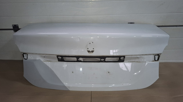 Klapa bagażnika Renault LOGAN 2 L52