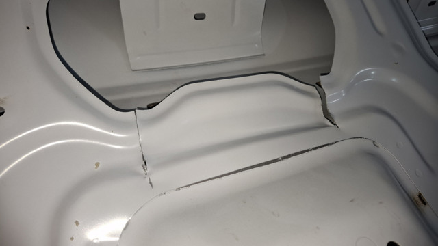 Klapa bagażnika Renault LOGAN 2 L52