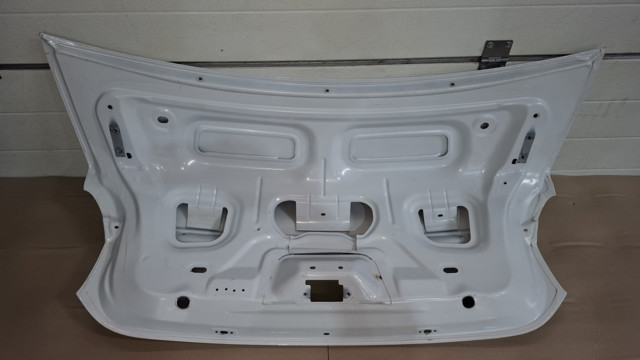 Klapa bagażnika Renault LOGAN 2 L52