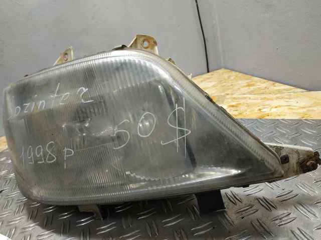 Reflektor prawy 9018202561 MERCEDES