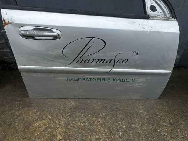 Drzwi przednie prawe 95367103 GM