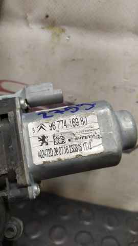 Mechanizm podnoszenia szyby drzwi przednich lewych 9674412480 PEUGEOT