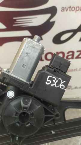 Mechanizm podnoszenia szyby drzwi przednich prawych 9830389280 PEUGEOT