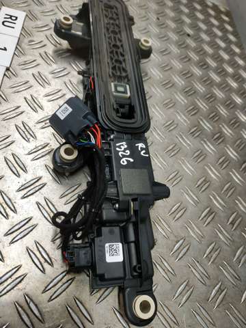 LR178957 Land Rover