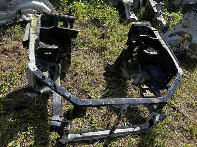 Osłona chłodnicy kompletna (panel mocowania reflektorów) Mitsubishi Outlander 1 CU