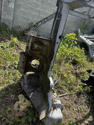 Osłona chłodnicy kompletna (panel mocowania reflektorów) Mitsubishi Outlander 1 CU